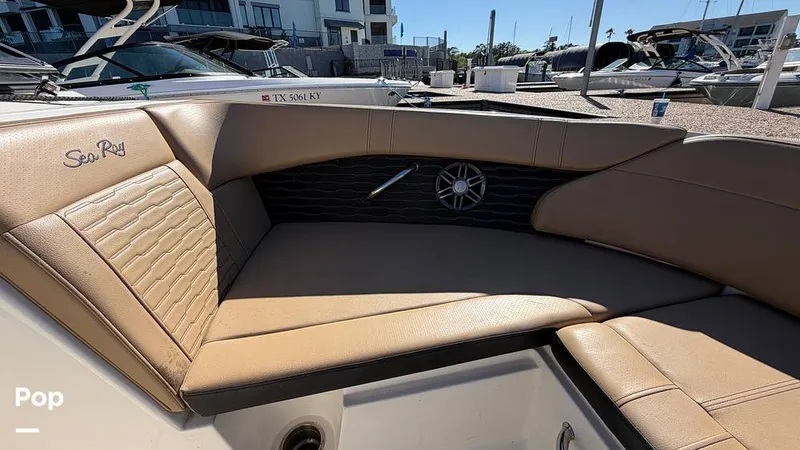 Slide: The Image of Sea Ray SPX 230 I/O 2022 - 16276533