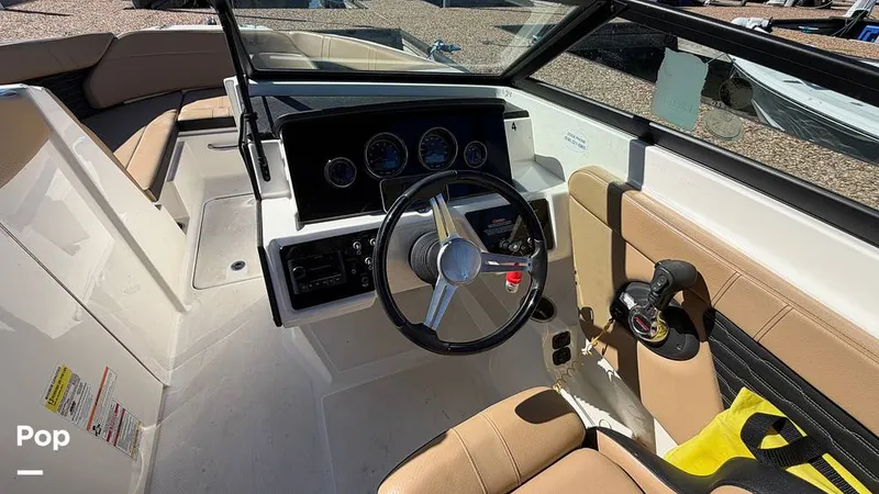 Slide: The Image of Sea Ray SPX 230 I/O 2022 - 16276516