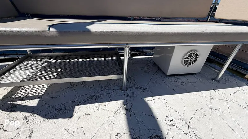 Slide: The Image of A&M A&M Manufacturing Funship Double Decker 2022 - 16276250