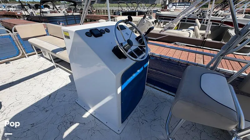 Slide: The Image of A&M A&M Manufacturing Funship Double Decker 2022 - 16276251