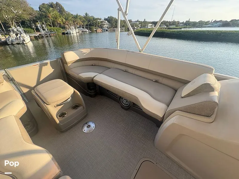 Slide: The Image of Avalon Catalina Entertainer 2021 - 16284934