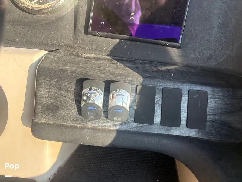 Slide: The Image of Avalon Catalina Entertainer 2021 - 16284964