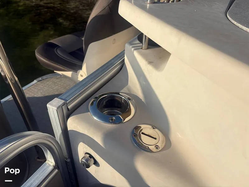 Slide: The Image of Avalon Catalina Entertainer 2021 - 16284969