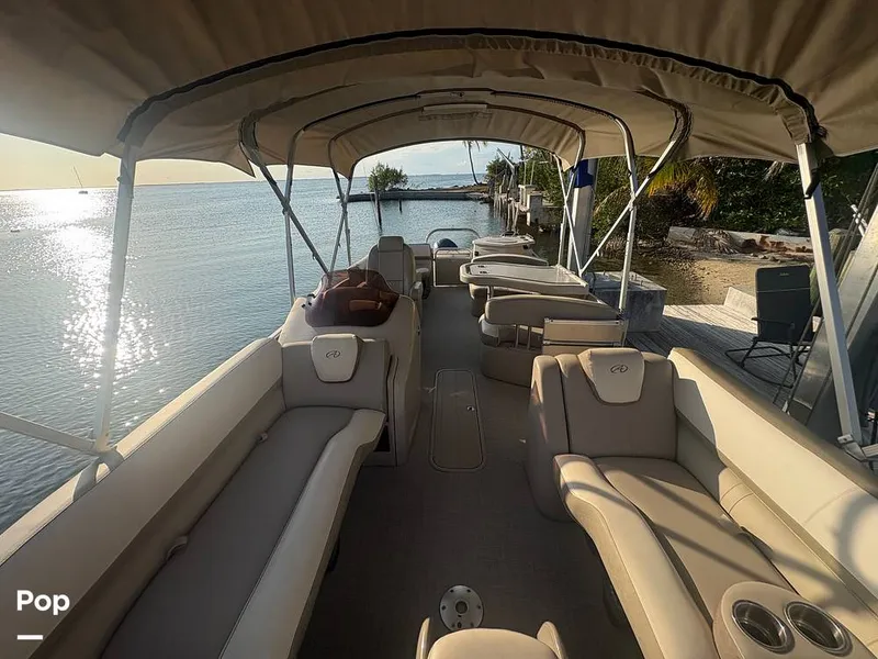 Slide: The Image of Avalon Catalina Entertainer 2585 2021 - 16284932