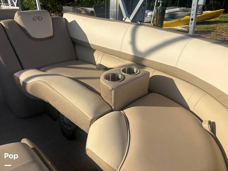 Slide: The Image of Avalon Catalina Entertainer 2585 2021 - 16284937