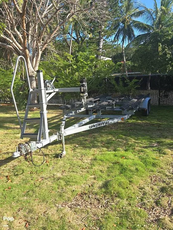 Slide: The Image of Avalon Catalina Entertainer 2585 2021 - 16296940