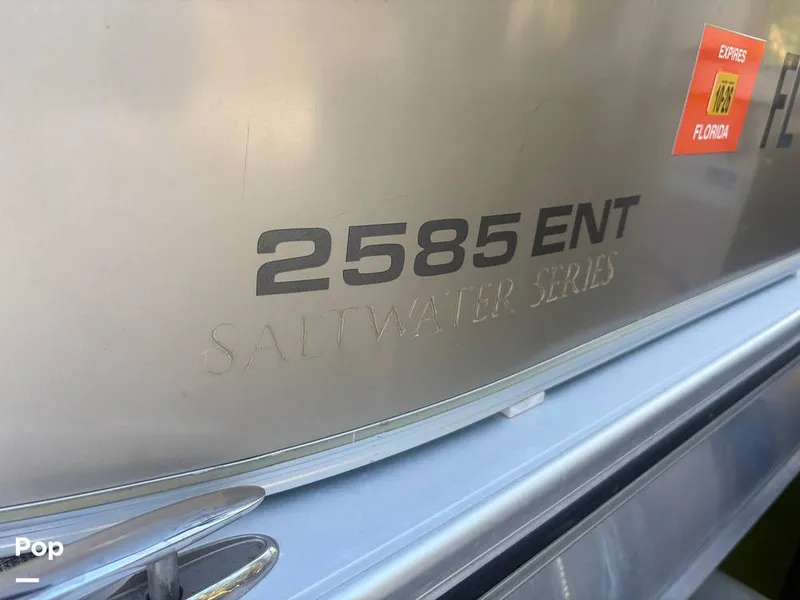 Slide: The Image of Avalon Catalina ENT Salt Water Series 2021 - 16284991