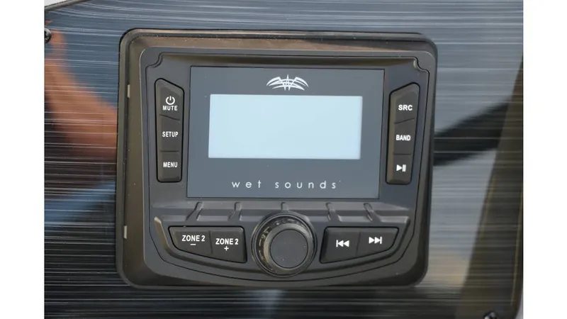 Slide: The Image of Sylvan Mirage 820 CLZ DH Premium 2025 - 19
