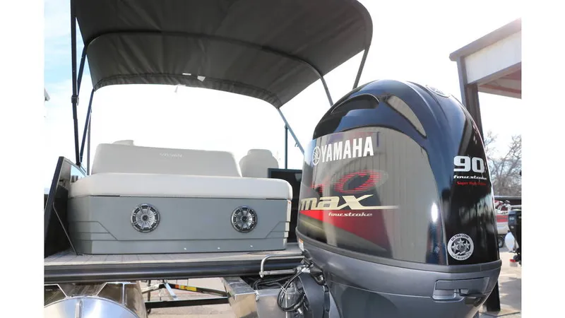 Slide: The Image of Sylvan Mirage 820 CLZ DH Premium 2025 - 25