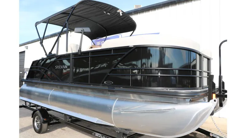 Slide: The Image of Sylvan Mirage 820 CLZ DH Premium 2025 - 31