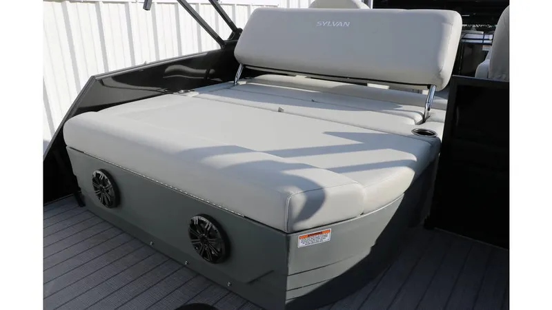 Slide: The Image of Sylvan Mirage 820 CLZ DH Premium 2025 - 7