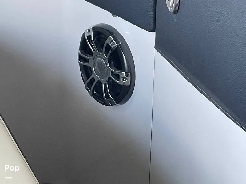 Slide: The Image of Regal LS6 2022 - 16288287