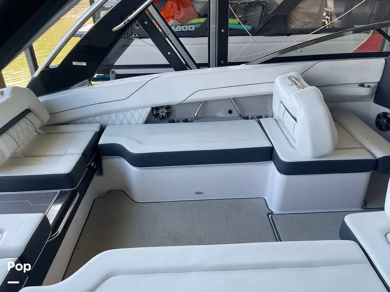 Slide: The Image of Regal LS6 2022 - 16288329