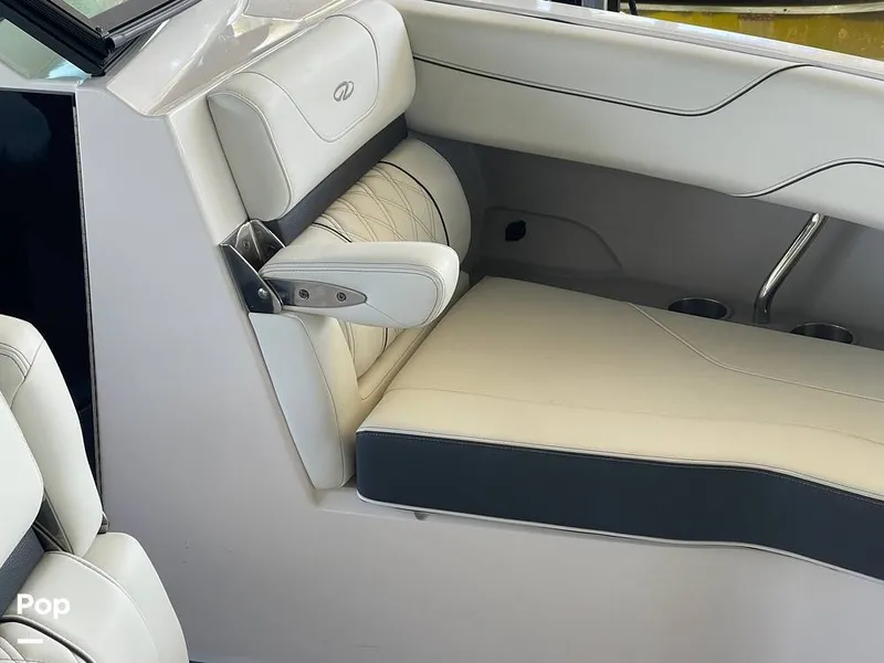 Slide: The Image of Regal LS6 2022 - 16288331