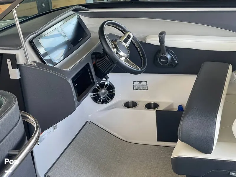 Slide: The Image of Regal LS6 2022 - 16288568