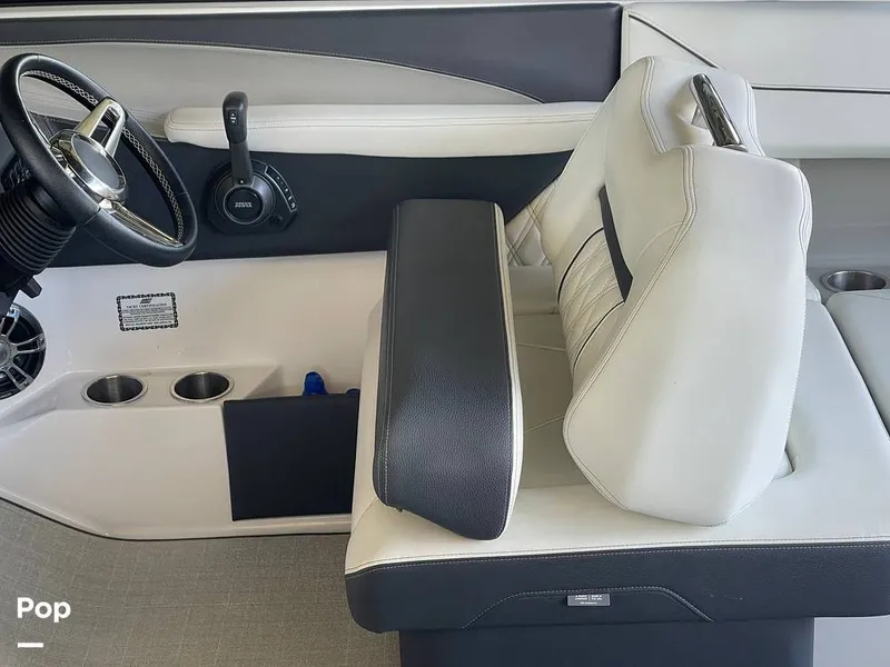 Slide: The Image of Regal LS6 2022 - 16288569