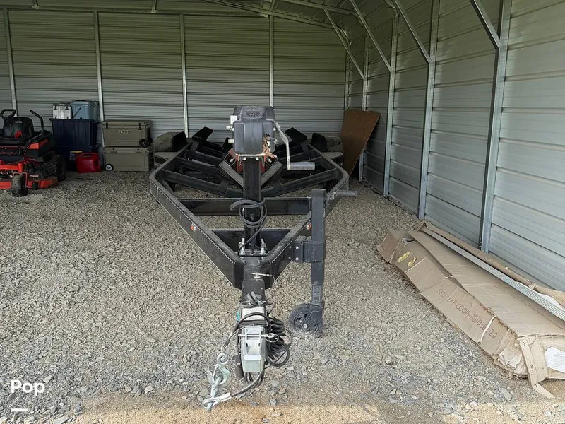 Slide: The Image of Regal LS6 2022 - 16298750