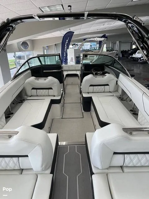 Slide: The Image of Regal LS6 2022 - 16278602