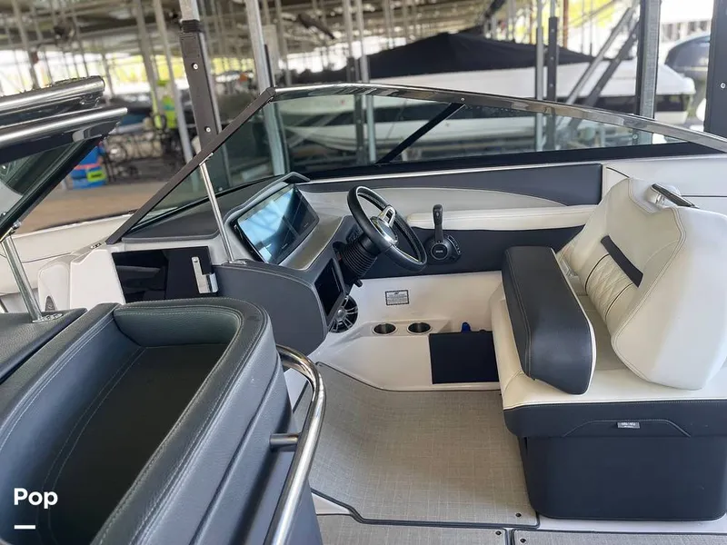 Slide: The Image of Regal LS6 2022 - 16287430