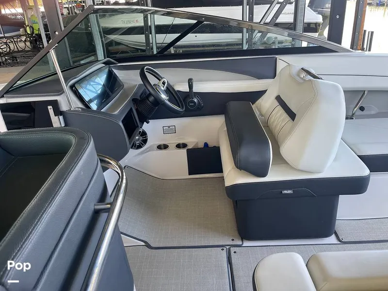 Slide: The Image of Regal LS6 2022 - 16287431