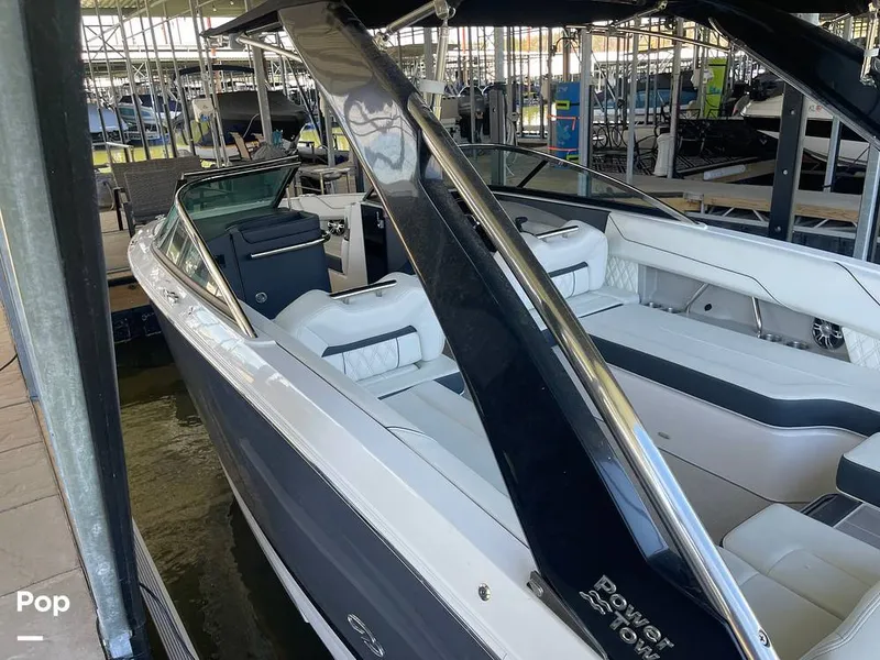 Slide: The Image of Regal LS6 2022 - 16287438