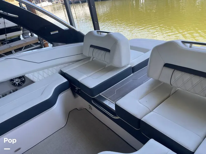 Slide: The Image of Regal LS6 2022 - 16287445