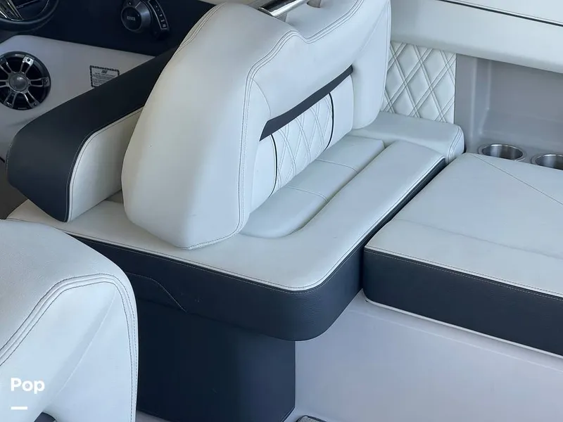 Slide: The Image of Regal LS6 2022 - 16287446