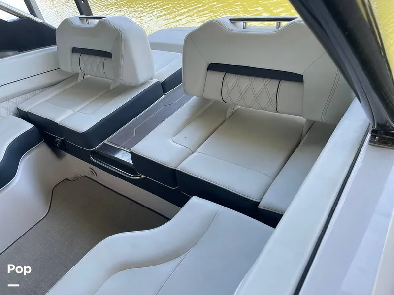 Slide: The Image of Regal LS6 2022 - 16287447