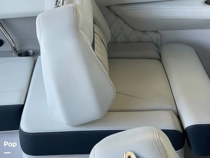 Slide: The Image of Regal LS6 2022 - 16288276