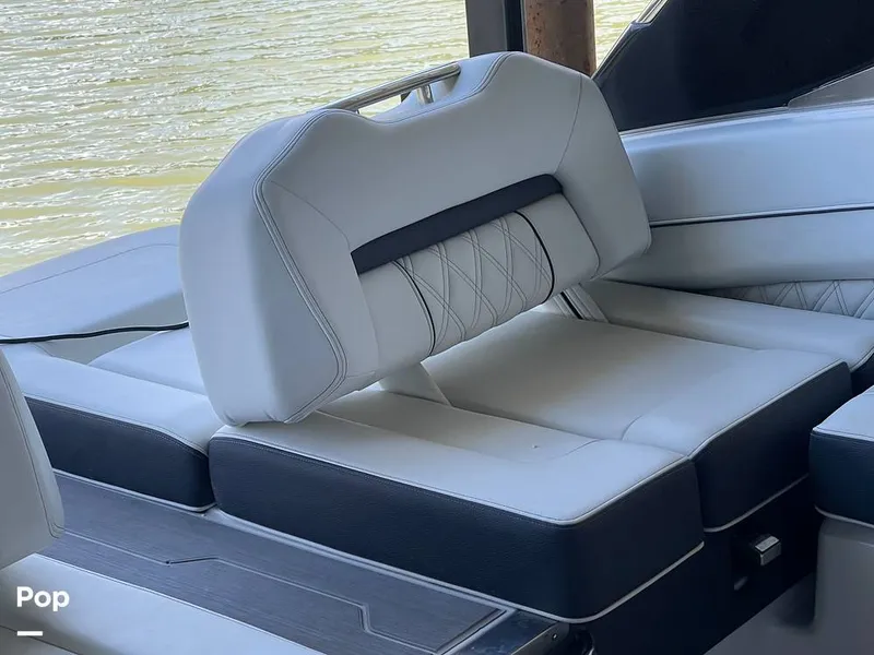 Slide: The Image of Regal LS6 2022 - 16288278