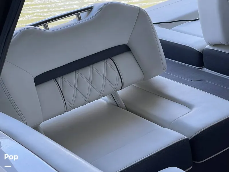 Slide: The Image of Regal LS6 2022 - 16288279