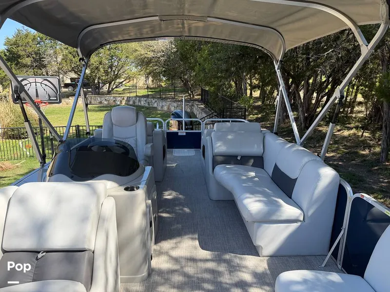 Slide: The Image of G3 Suncatcher X24SS 2020 - 16299599