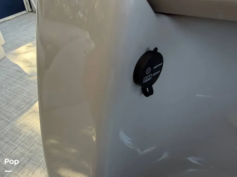 Slide: The Image of G3 Suncatcher X24SS 2020 - 16299616