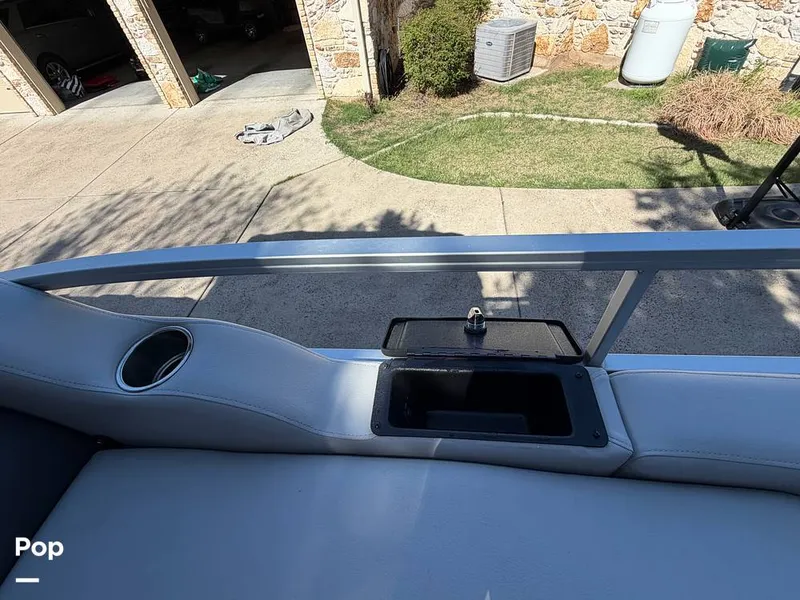 Slide: The Image of G3 Suncatcher X24SS 2020 - 16299629