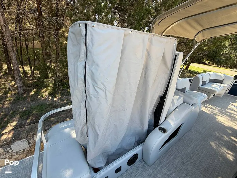 Slide: The Image of G3 Suncatcher X24SS 2020 - 16299630