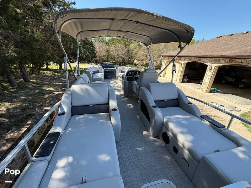 Slide: The Image of G3 Suncatcher X24SS 2020 - 16299634