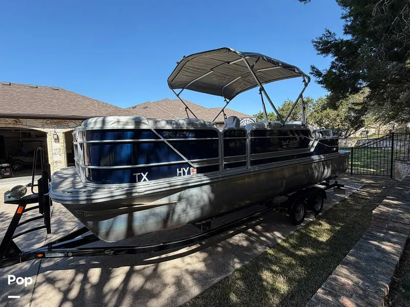 Slide: The Image of G3 Suncatcher X24SS 2020 - 16299639