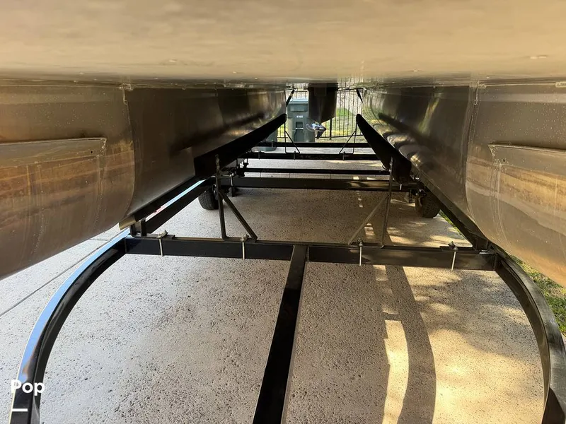 Slide: The Image of G3 Suncatcher X24SS 2020 - 16299641