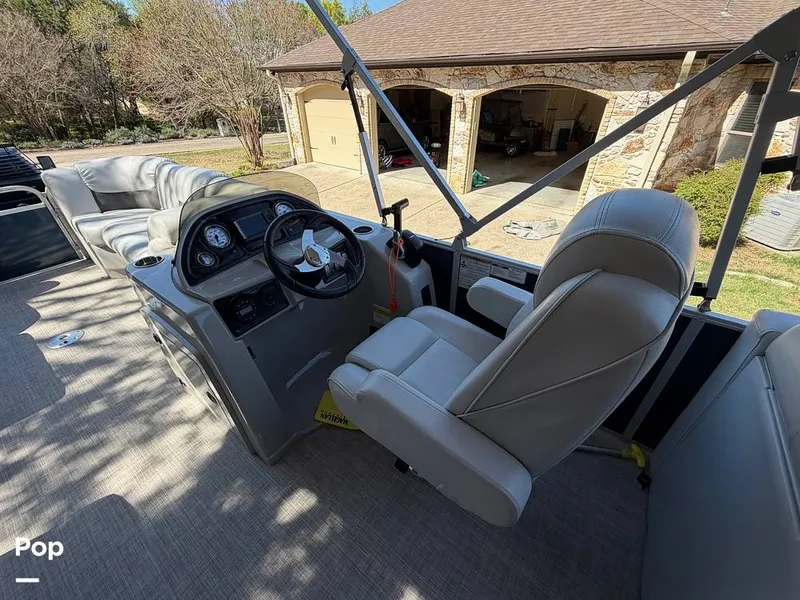 Slide: The Image of G3 Suncatcher X24SS 2020 - 16299624