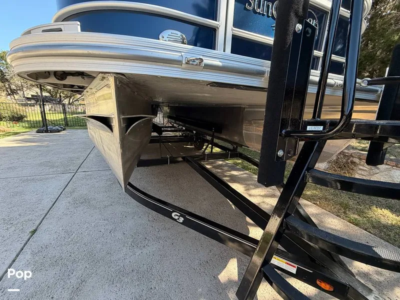 Slide: The Image of G3 Suncatcher X24SS 2020 - 16299660