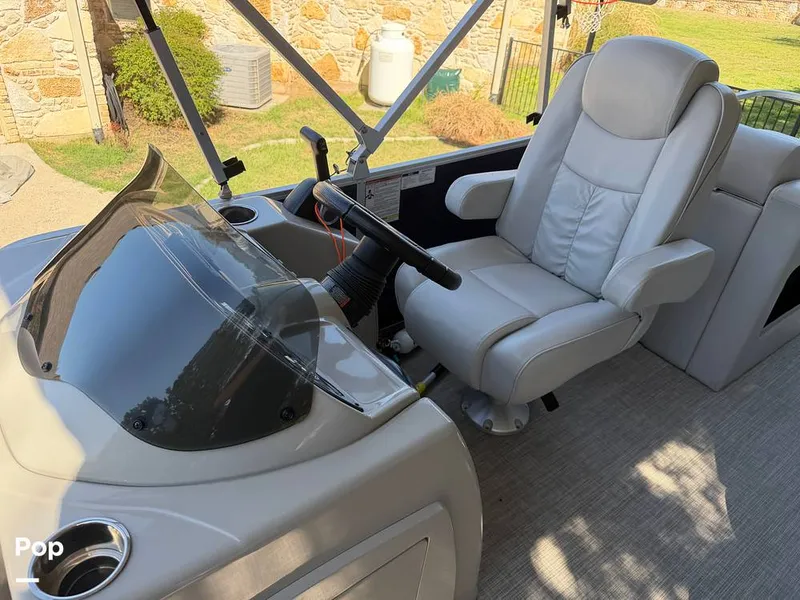 Slide: The Image of G3 Suncatcher X24SS 2020 - 16299613