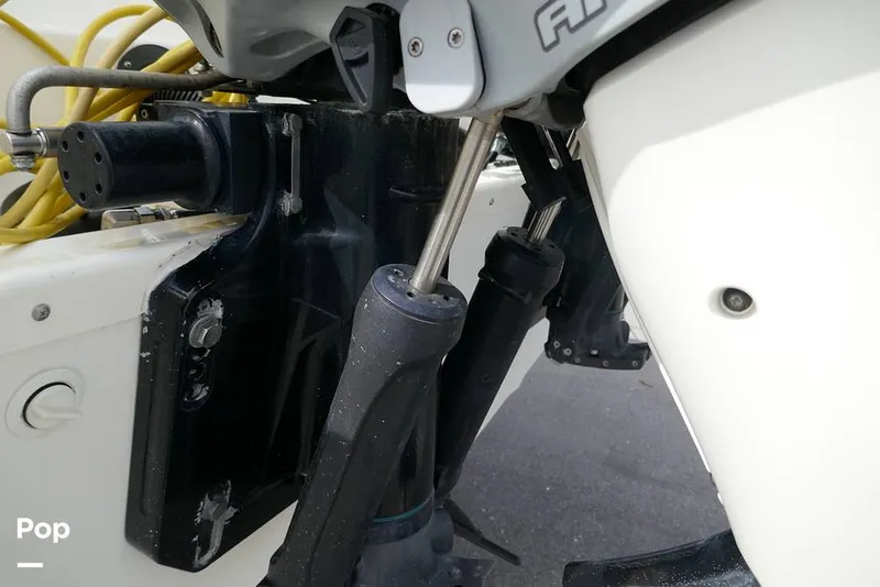 Slide: The Image of Boston Whaler 315 ConQuest 2018 - 16289368
