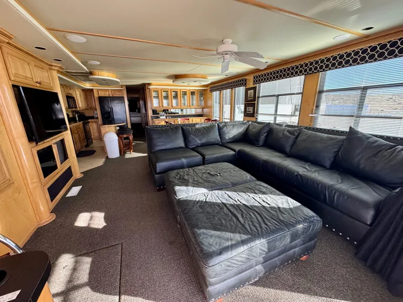 Slide: The Image of Luxurious 2006 Sumerset Seas The Day Trip 4 houseboat interior with spacious seating and modern amenities. - 17