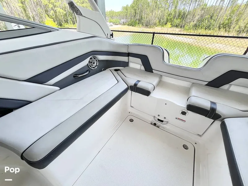 Slide: The Image of Cockpit Seating - 16348538