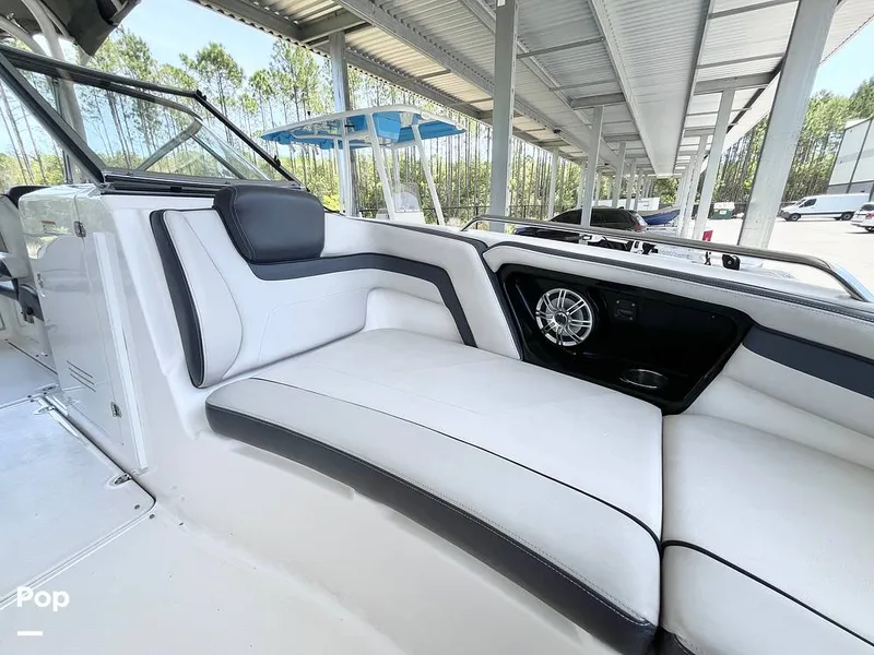 Slide: The Image of Bow Seating - 16348558