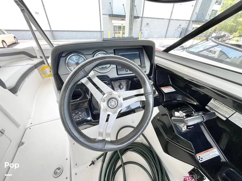 Slide: The Image of Captain's Chair - 16348552