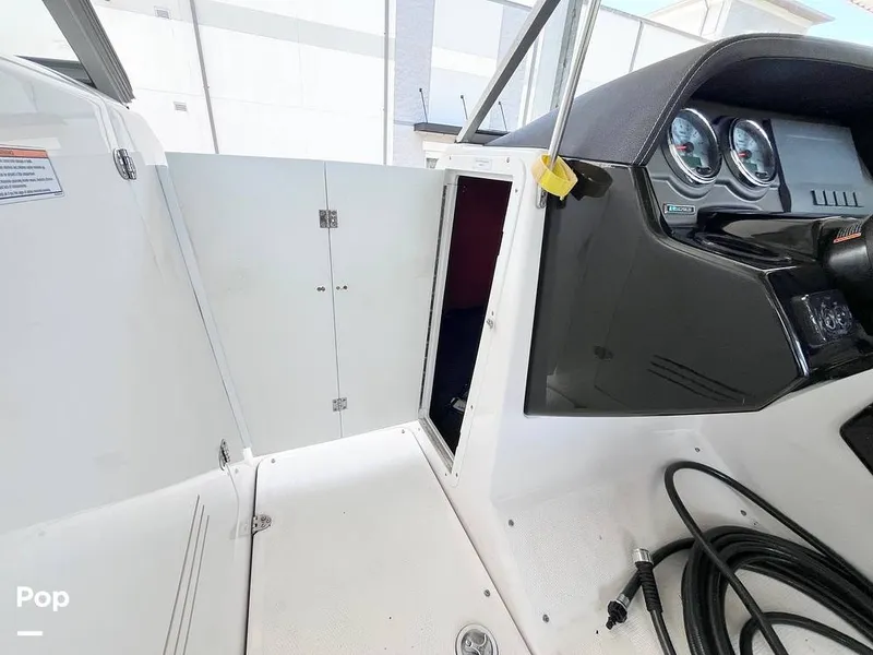 Slide: The Image of Windscreen - 16348560