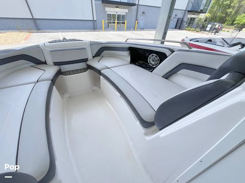 Slide: The Image of Bow Seating - 16348540