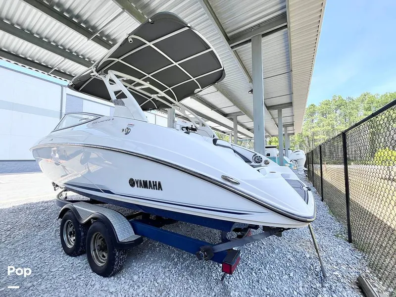 Slide: The Image of Yamaha 242 Limited S E-Series 2017 - 16348522