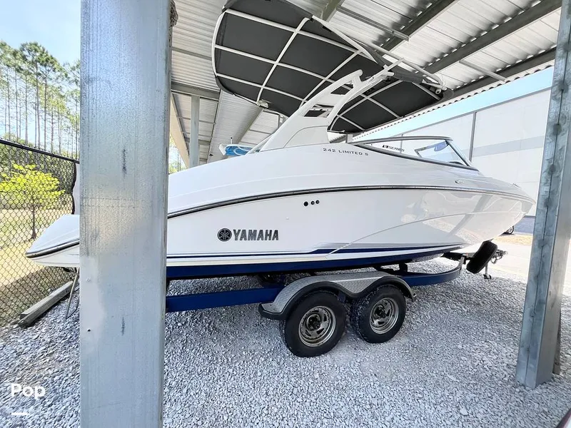 Slide: The Image of Yamaha 242 Limited S E-Series 2017 - 16348523